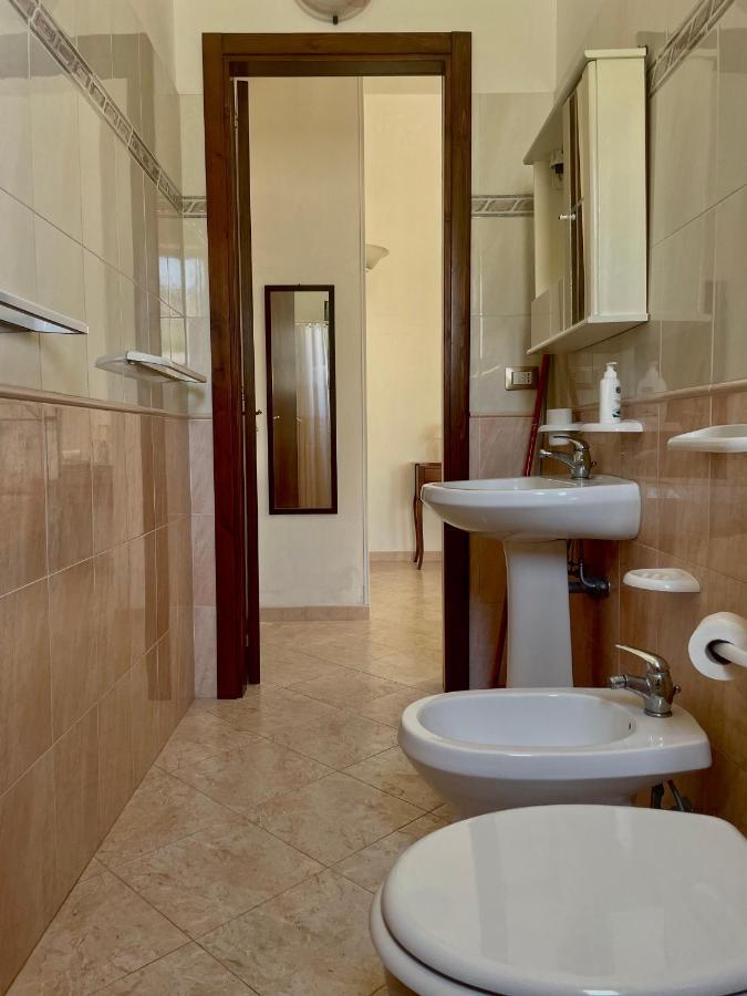 La Rondine Bed And Breakfast 우기아노 라 치에사 외부 사진