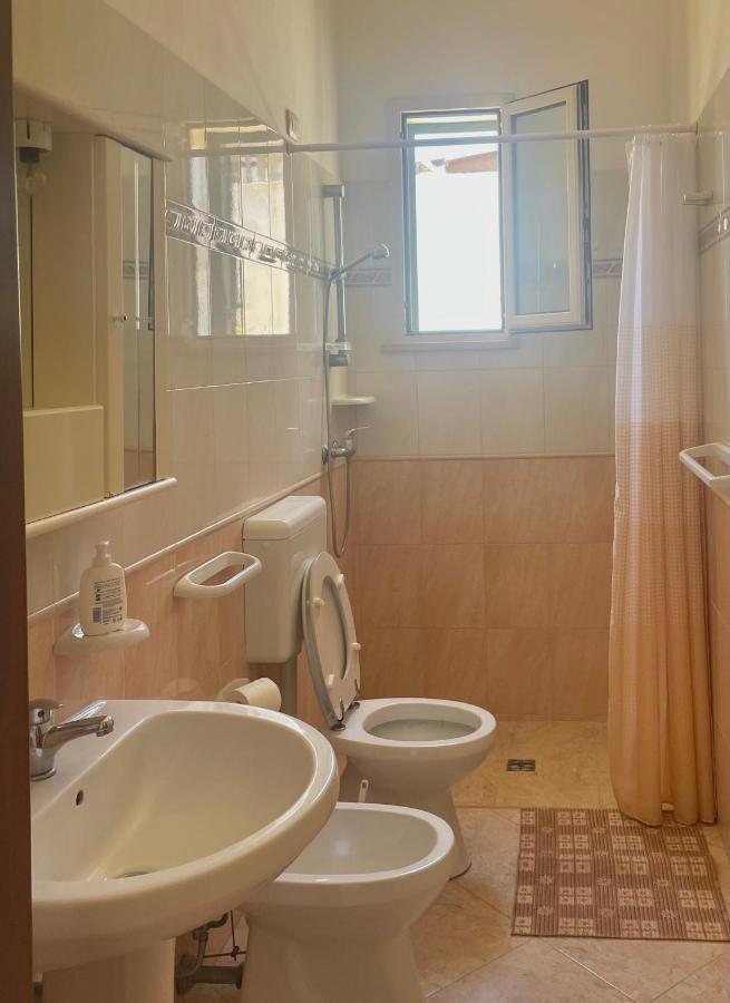 La Rondine Bed And Breakfast 우기아노 라 치에사 외부 사진